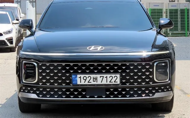 인천외제중고차매매 그랜저 (GN7) 가솔린 2.5 2WD 매물 사진 11 - 2023/08 31,999km